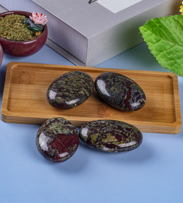 Естественный Дракон Кровавый Камень Овальная форма Ручной Камень Дракон Кровавый Камень Пальмовый Камень для украшения дома